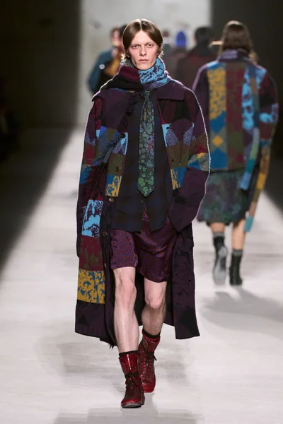 Look 39